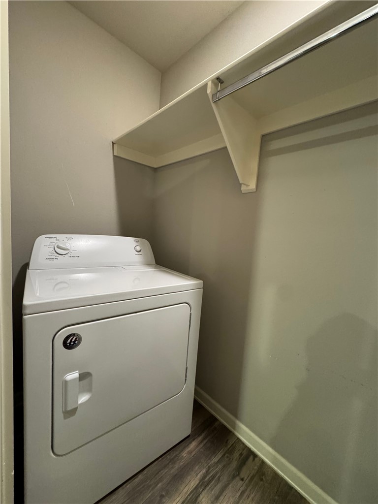 Foxbriar Phase I Rogers - Residential Lease