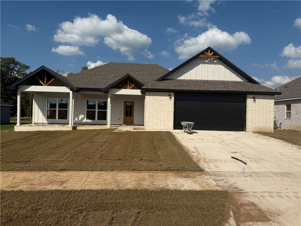 Extremely well built 1,698+/- Sq ft new construction 3 bed, 2 bath, 2 car oversized garage. This home offers tall ceilings and open concept living room and kitchen, split bedroom floor plan, access to laundry from master bedroom closest, covered front and back patios. Owner financing available