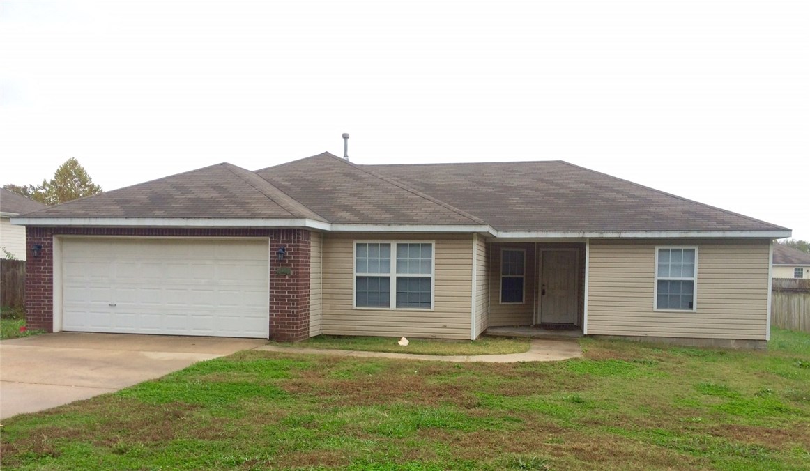 4 bed, 2 bath for rent in Gentry