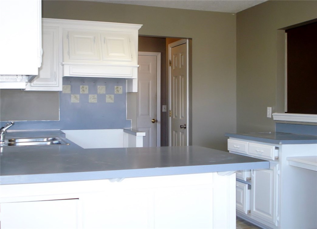 Walnut Heights Add - Residential Lease