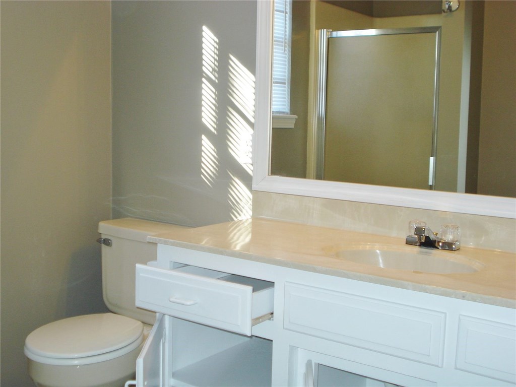 Walnut Heights Add - Residential Lease