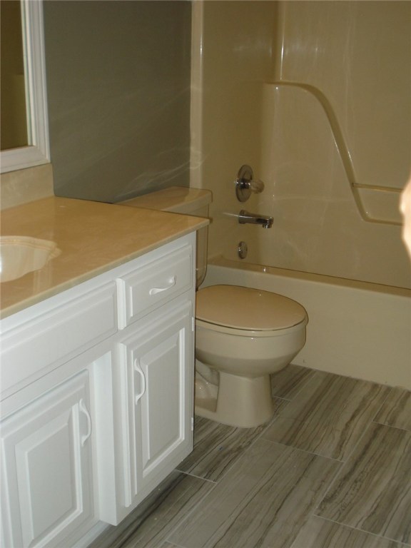 Walnut Heights Add - Residential Lease