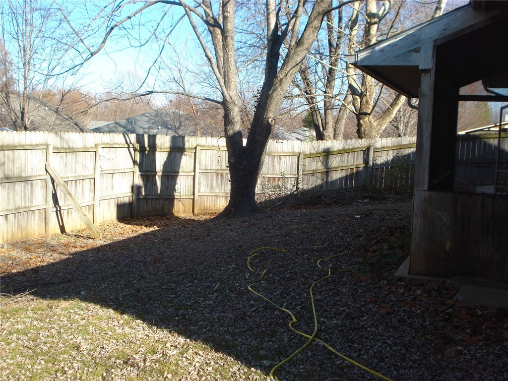 Walnut Heights Add - Residential Lease