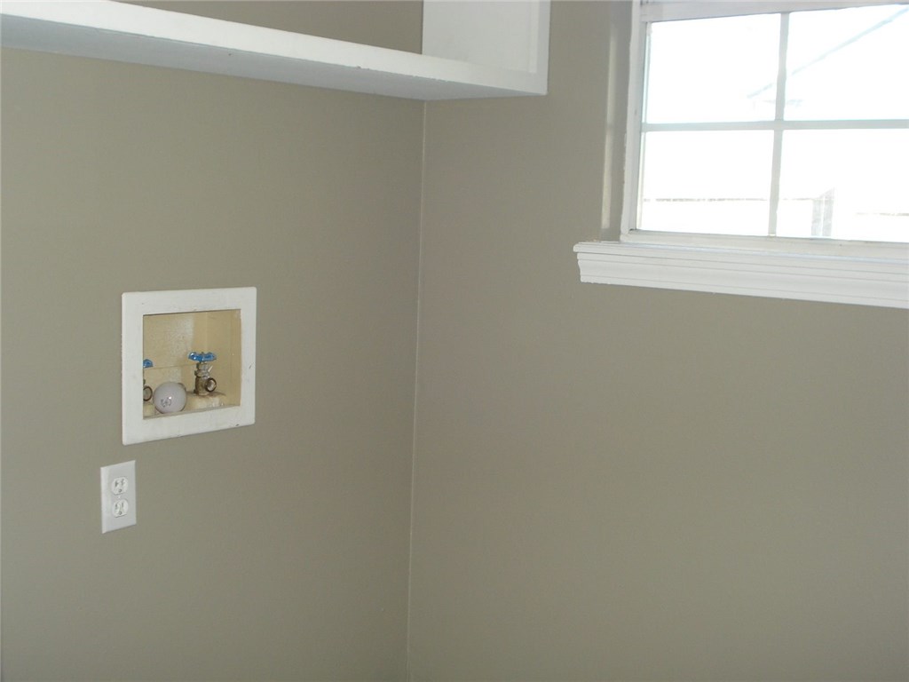 Walnut Heights Add - Residential Lease