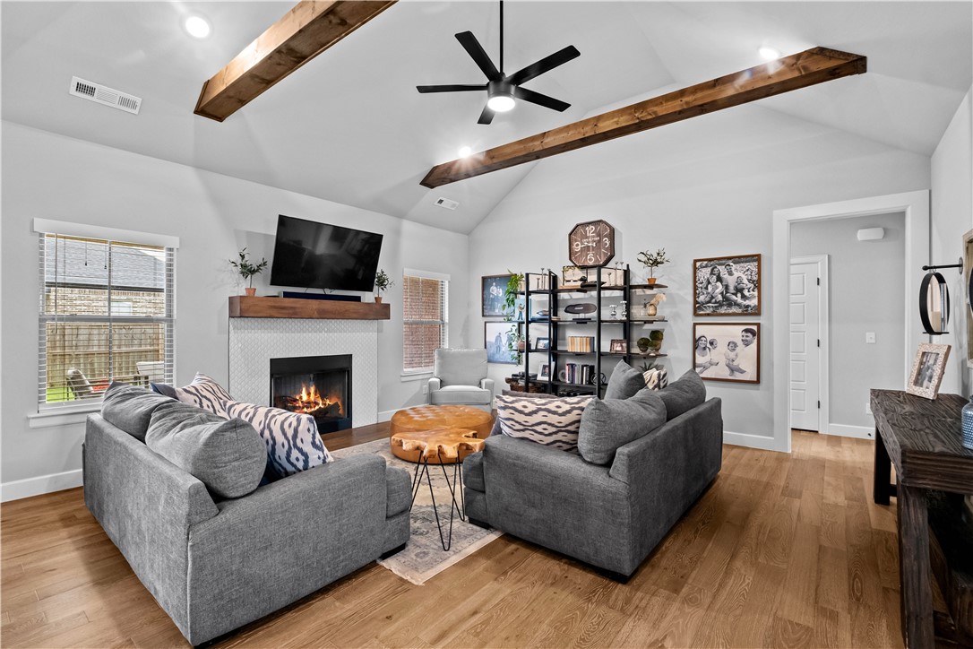 Hazelton Heights Ph 1 Pea Ridge - Residential
