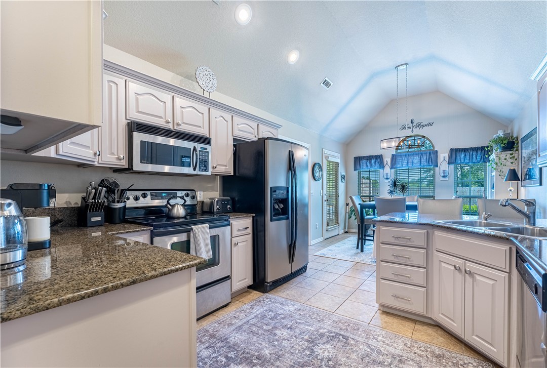 Ravenwood Sub. - Residential Lease