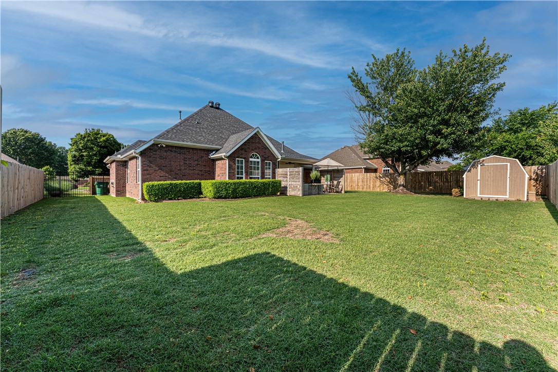 Ravenwood Sub. - Residential Lease