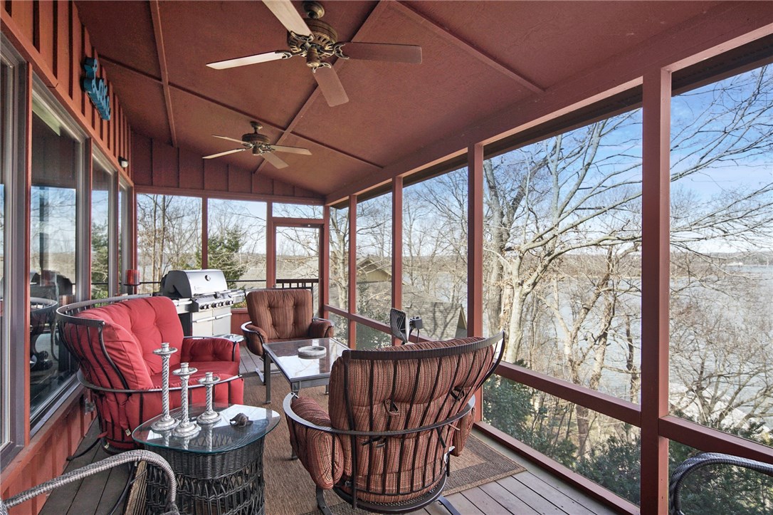 Lisa Capri And Pine Ridge - Residential