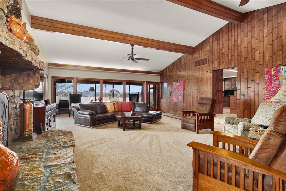 Lisa Capri And Pine Ridge - Residential
