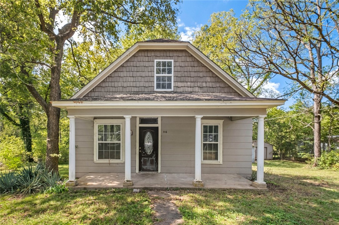 McCraws Add Sulphur Spgs - Residential