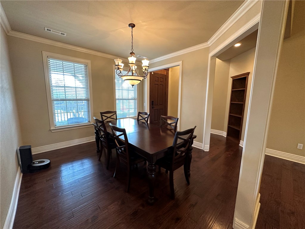 Oaklawn Place - Residential Lease