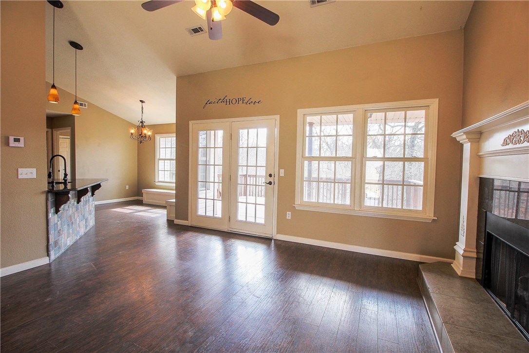 Spring Hollow - Residential