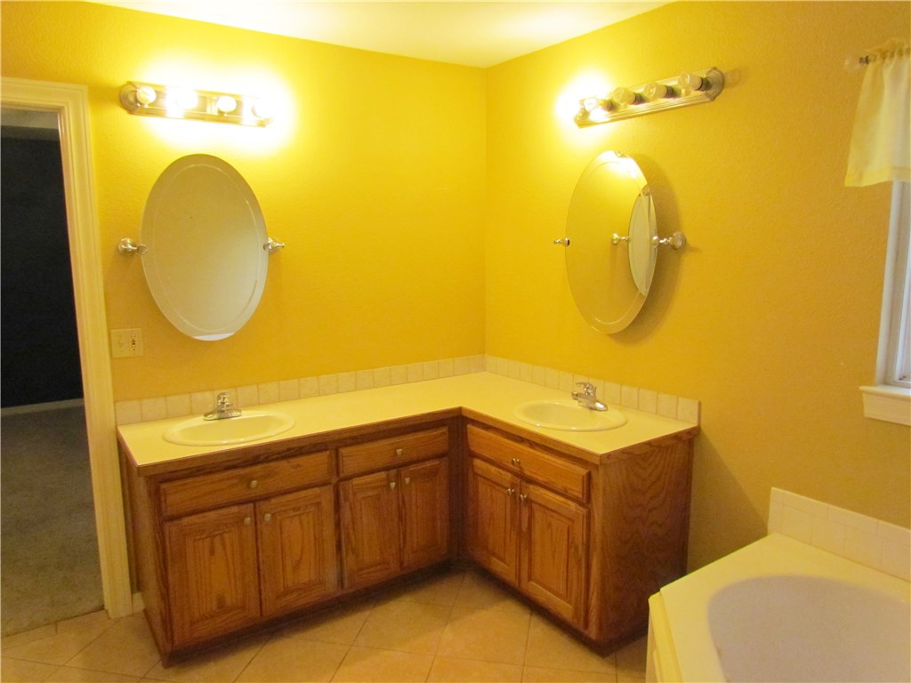 Hollybrooke Estates - Residential