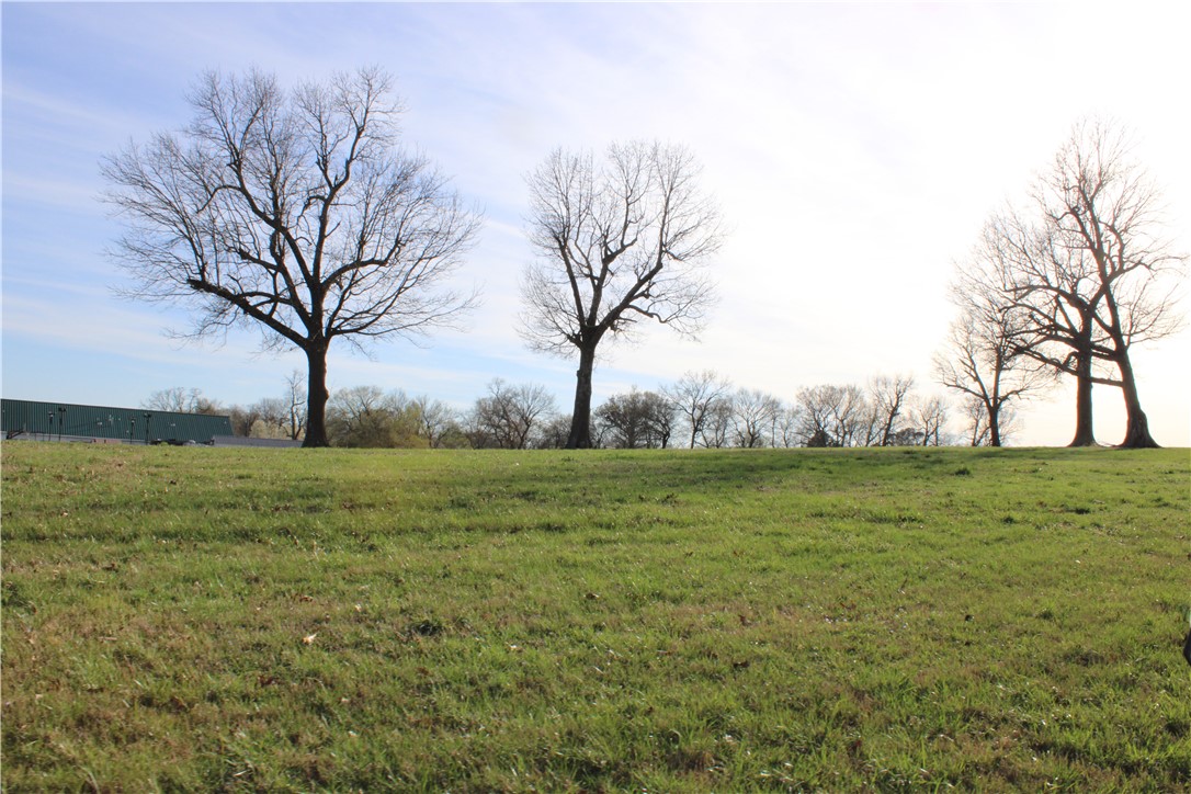 Northern Trace - Land