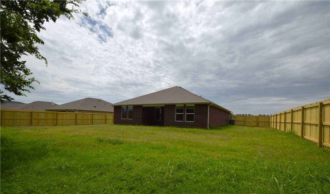 Wagon Wheel Crossing - Residential Lease