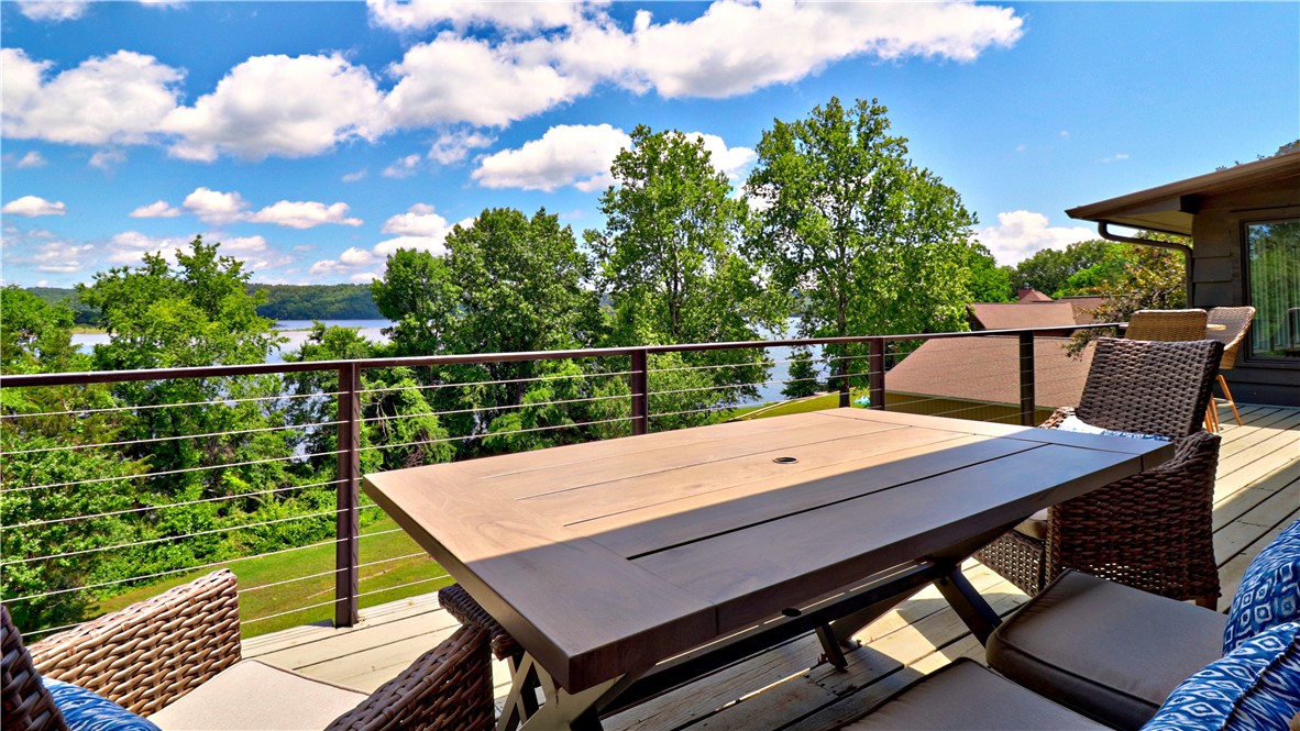 Pullens War Eagle Bay Sub - Residential
