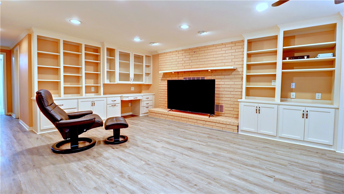 Pullens War Eagle Bay Sub - Residential