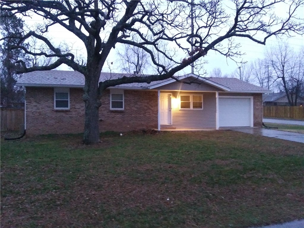 This is a very cute house that was extensively remodeled in 2016-2017. It features a new water heater (2016), new flooring (2016), a new roof (2017), new back yard privacy fence (2018), a new storage shed (2019), and new vinyl soffit/fascia (2018) for a maintenance-free exterior. Agent-owned.