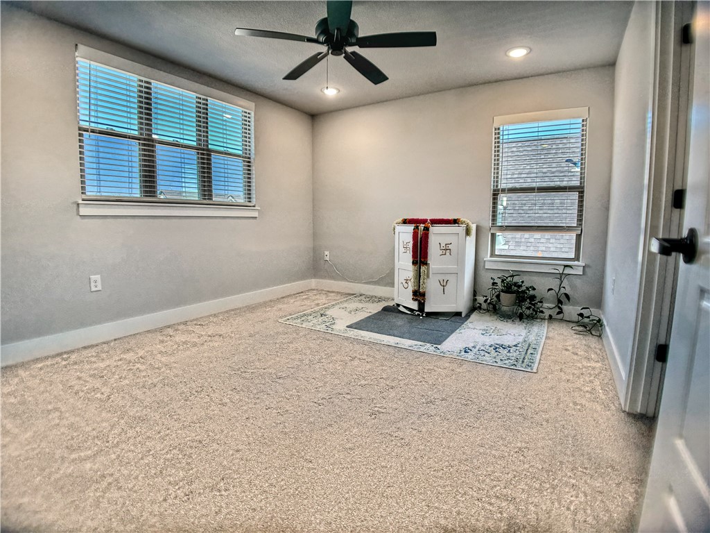 Oak Meadows Bentonville - Residential Lease