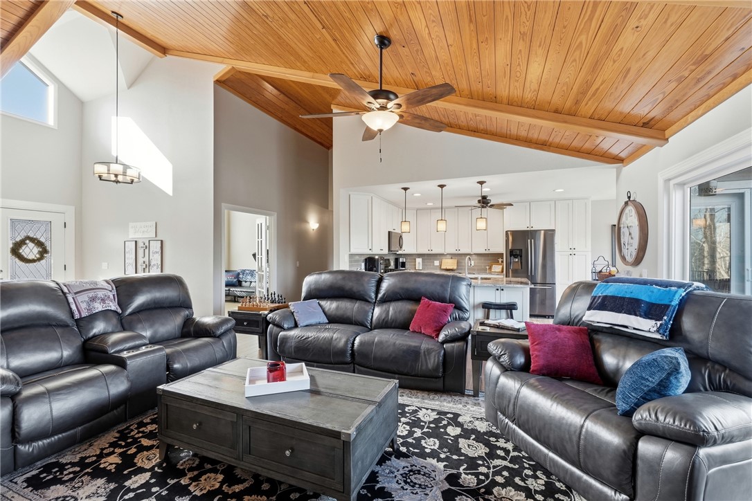 Unit 112 Holiday Island - Residential