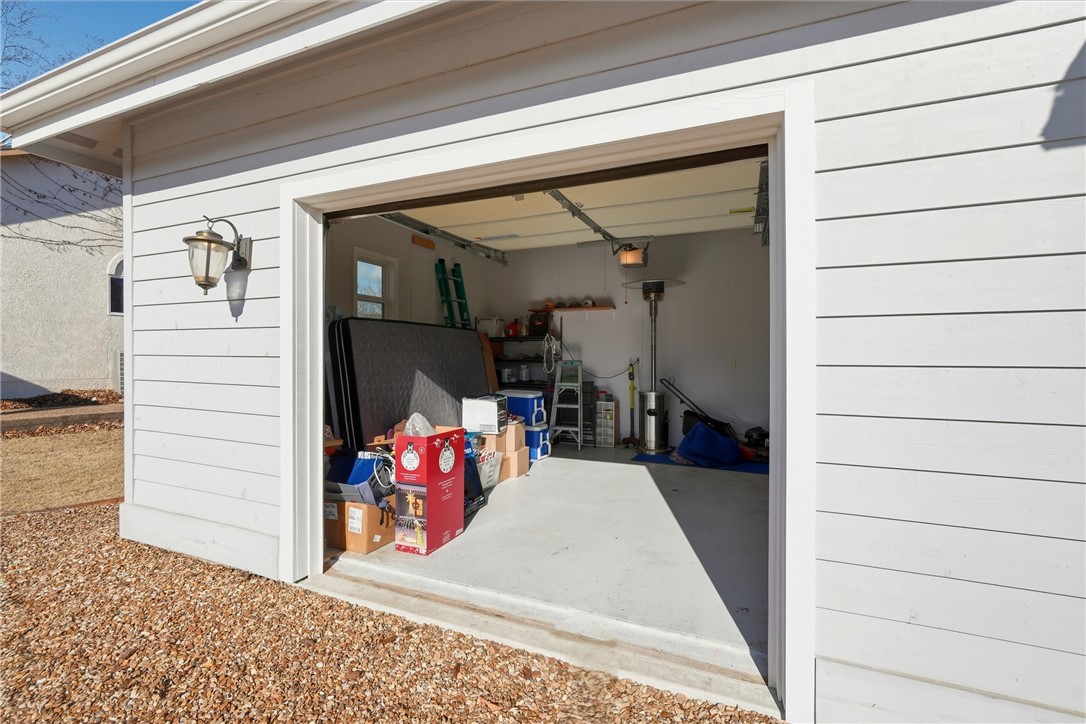 Unit 112 Holiday Island - Residential