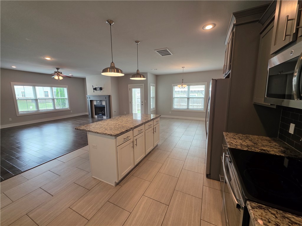 Oldetown Estates Rogers - Residential Lease