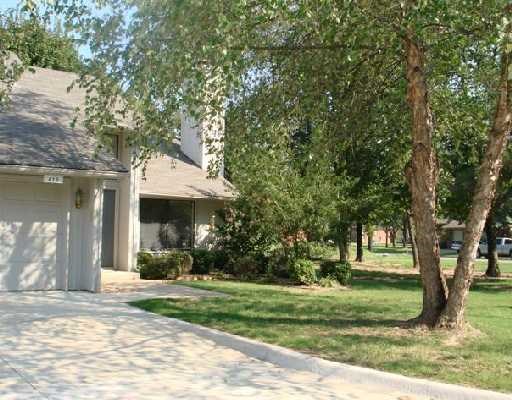 Great 3 bed & 2 bath condo in Rogers with an attached garage! Wood pellet stove in the living room. Lawn care is provided. No pets.