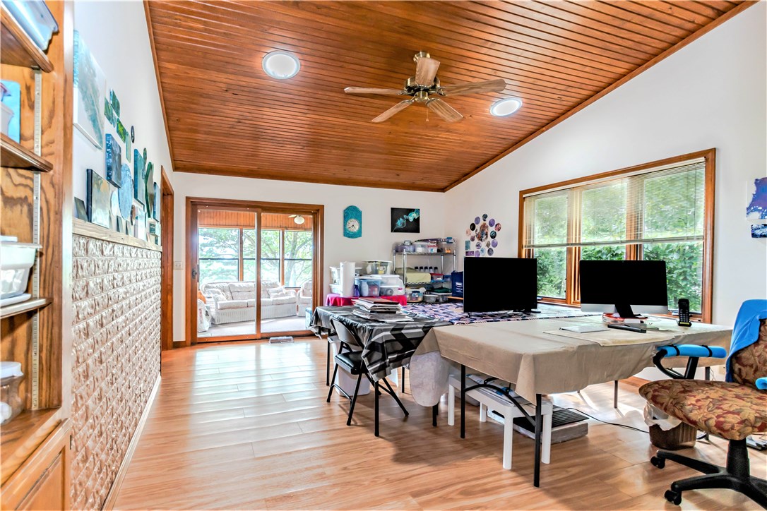 Unit 8 Holiday Island - Residential