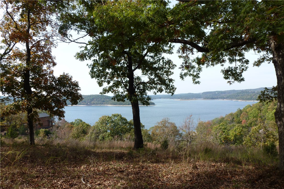 Point Mirage - Land