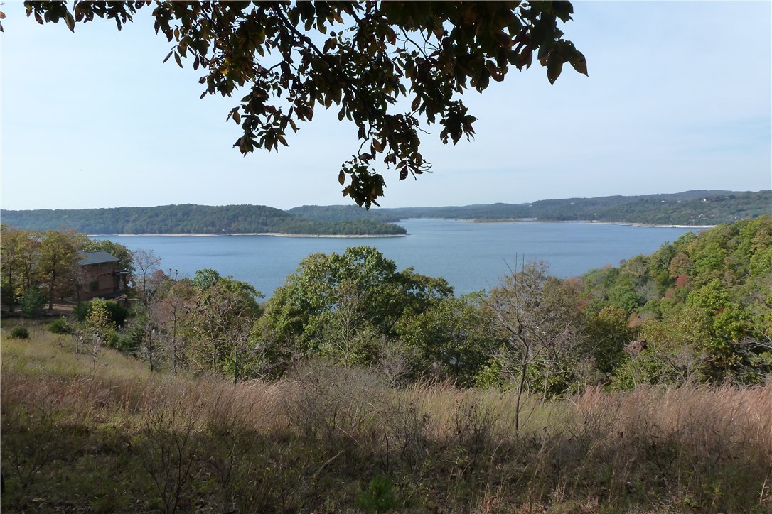 Point Mirage - Land