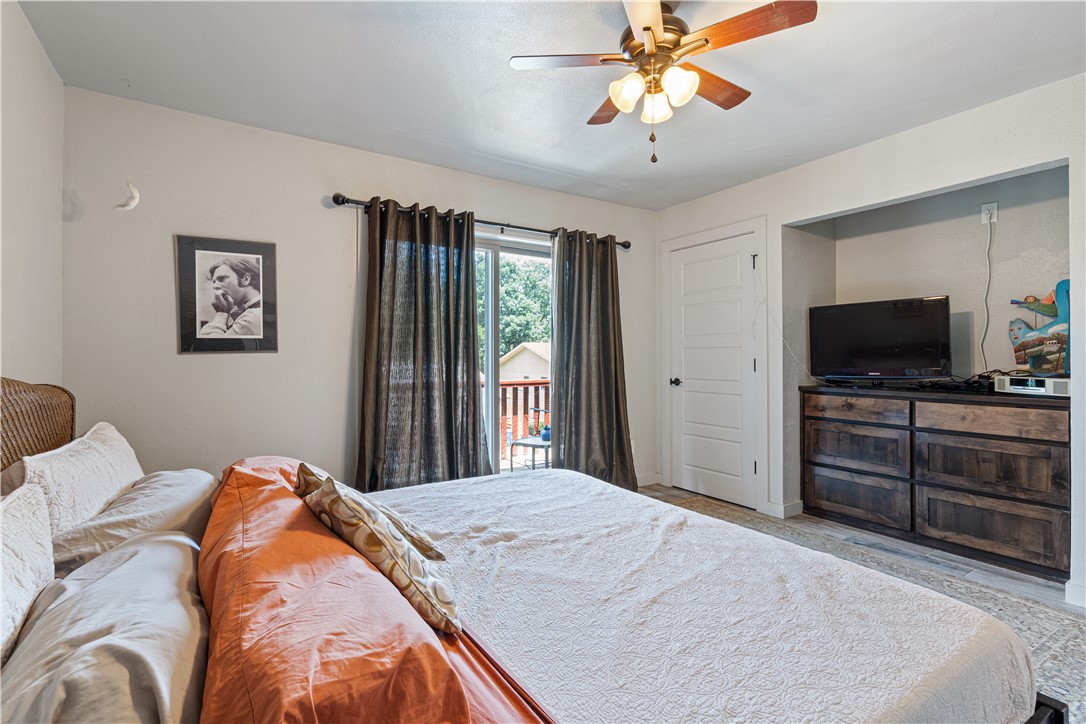 Townhouse Tct 3 A/K/A Drake Court Bvv - Residential