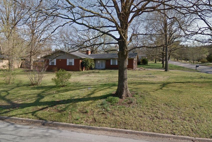 Great 3 bedroom, 2 bath home in convenient East Fayetteville location.  Huge corner lot with privacy fenced backyard.  1650 sq. ft., central heat and air, 2 car side loading garage, fireplace and lots of built-ins.  Washer and dryer provided.