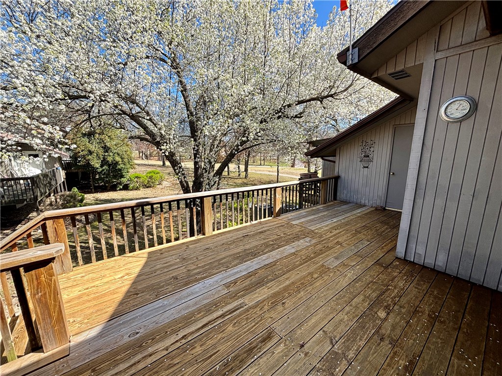 Melanie Courts Bvv - Residential