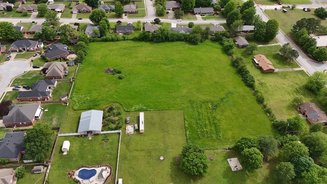 Springdale Outlots - Land
