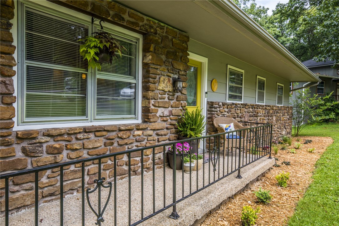 This well maintained, tastefully decorated home has so much to offer it's new owners!  Sitting on a quiet street, the Back 40 trail sits behind this home with nearby easy access.  The home was remodeled throughout in 2017 with a new roof, new plumbing, air conditioning, and water heater.  Enjoy outdoor activities and the quiet, peaceful setting this house has to offer.