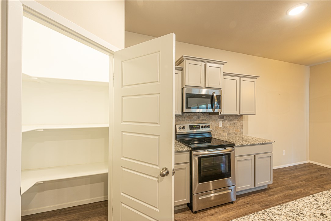 Creekside Meadows - Residential
