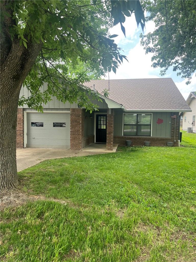 This property is particularly suited for those seeking a practical and well-situated dwelling within a established community. The residence encompasses two bedrooms, providing adaptable living arrangements. Each bedroom is designed to offer a private and comfortable retreat. This property represents an opportunity for those seeking a well-maintained duplex in a desirable location.