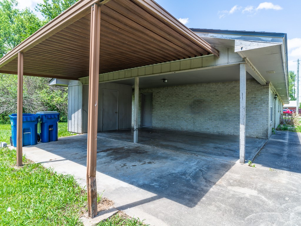 Banks Add Bentonville - Residential Lease