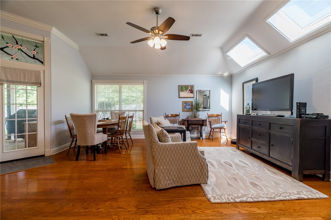 Yorktowne Square Ph II - Residential