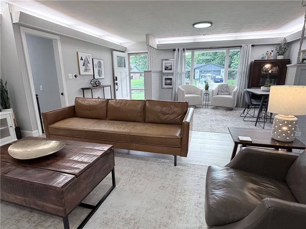 Western Oaks Place I - Residential