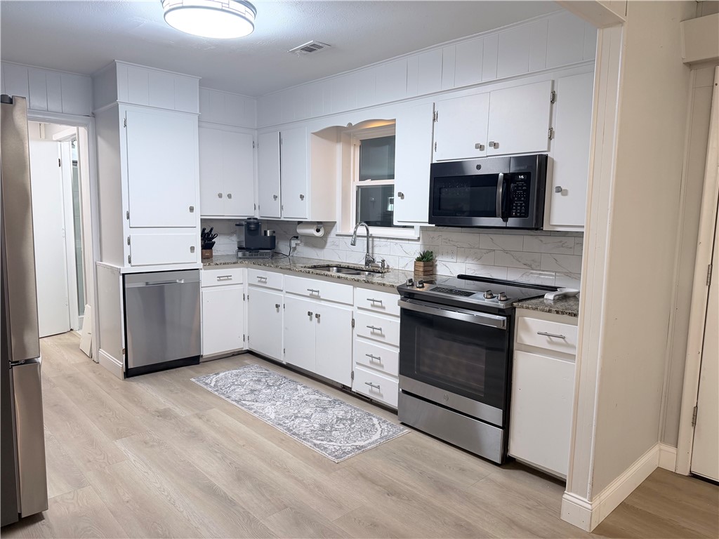 Western Oaks Place I - Residential
