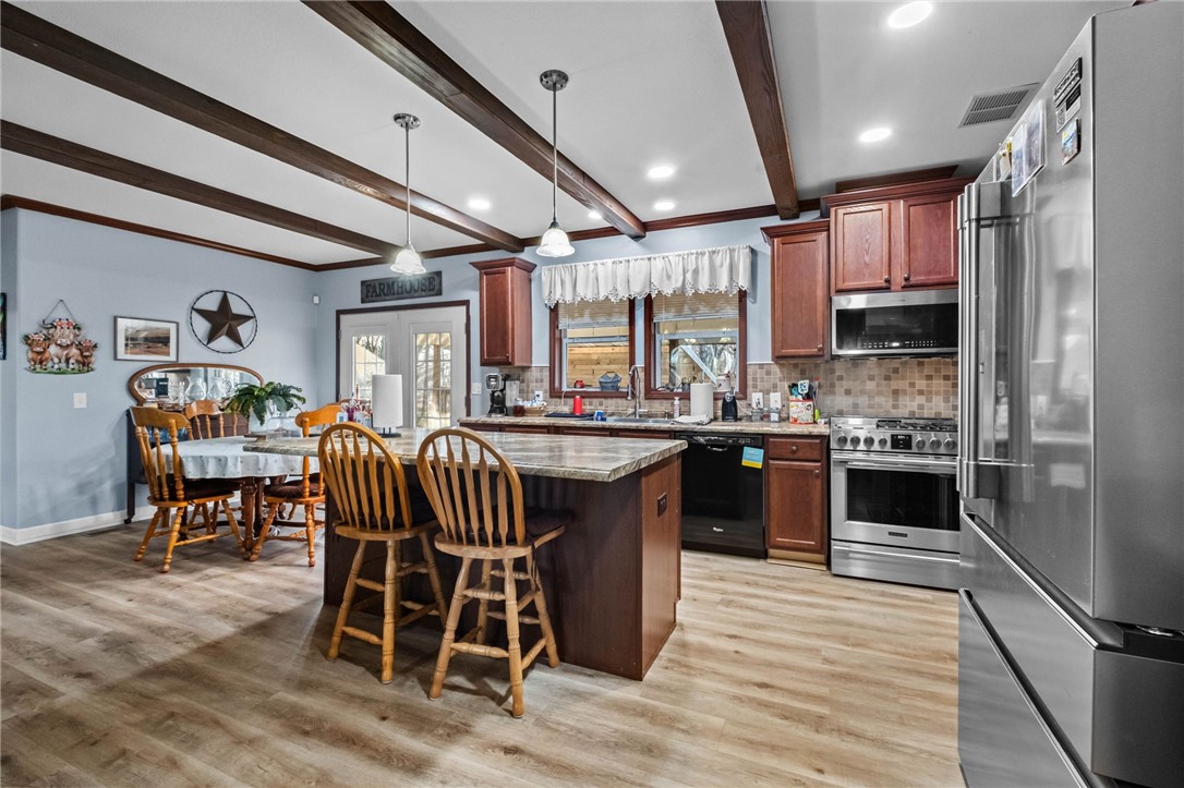 YOU DREAM IT - NOW MAKE IT HAPPEN - Residential