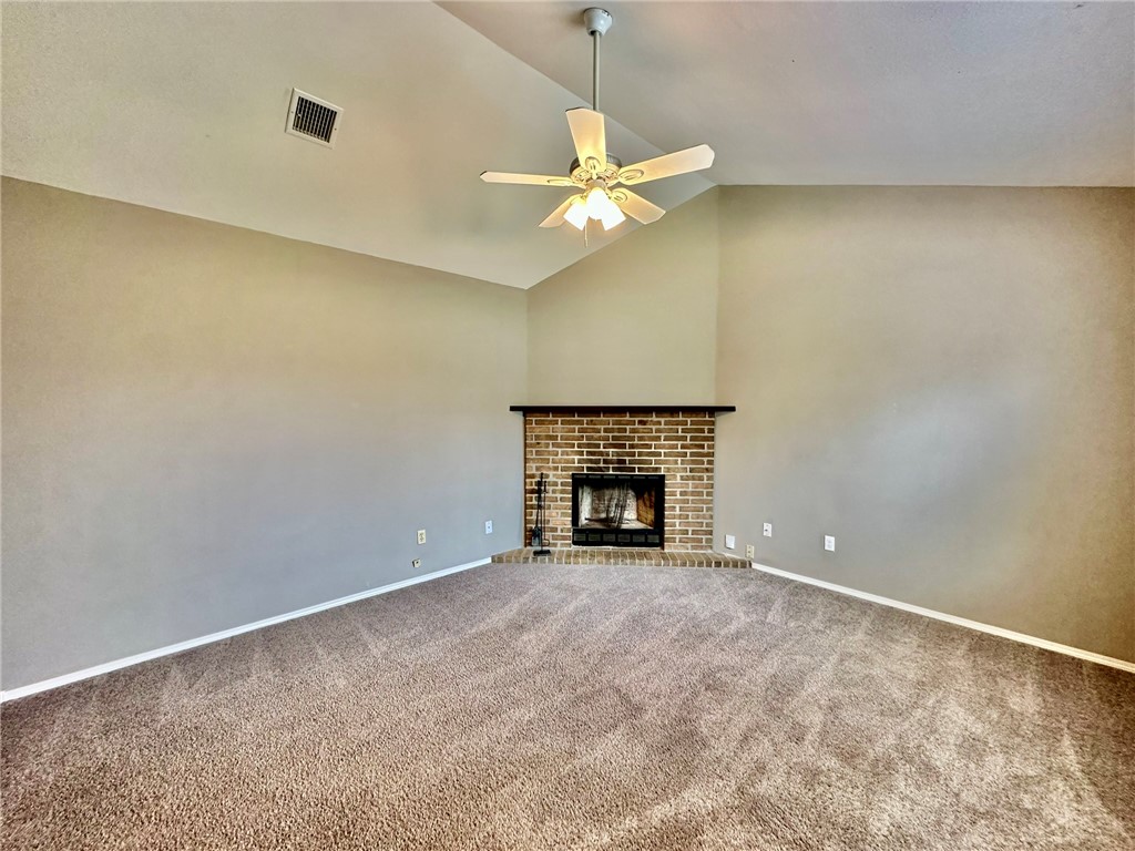 Oak Hill Iii Ph 1 Rogers - Residential Lease