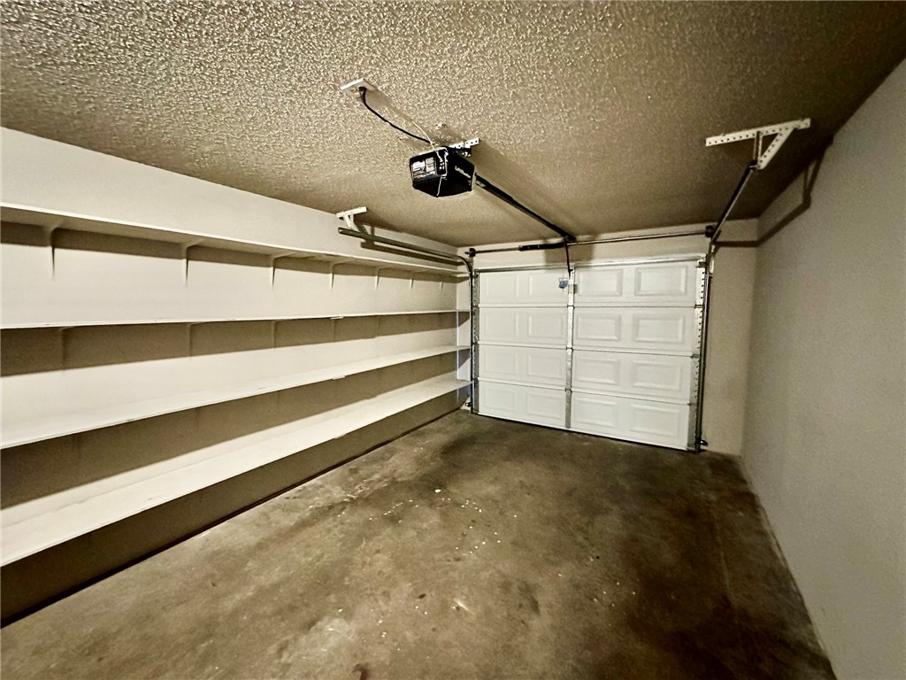 Oak Hill Iii Ph 1 Rogers - Residential Lease