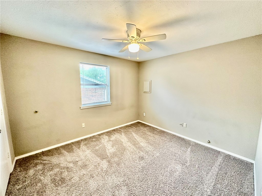 Oak Hill Iii Ph 1 Rogers - Residential Lease