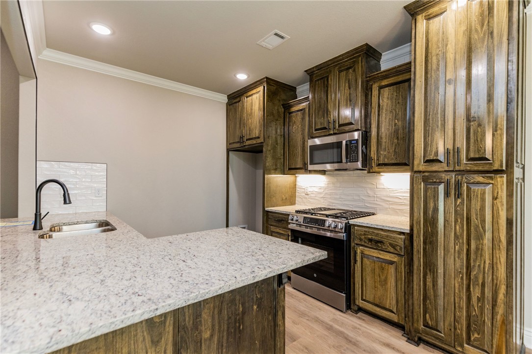 WALNUT GROVE SUB PH III-BENTONVILLE - Residential