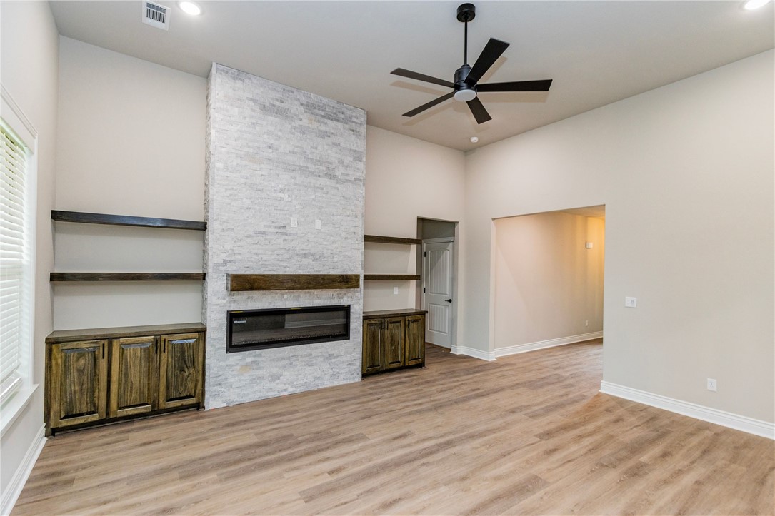WALNUT GROVE SUB PH III-BENTONVILLE - Residential