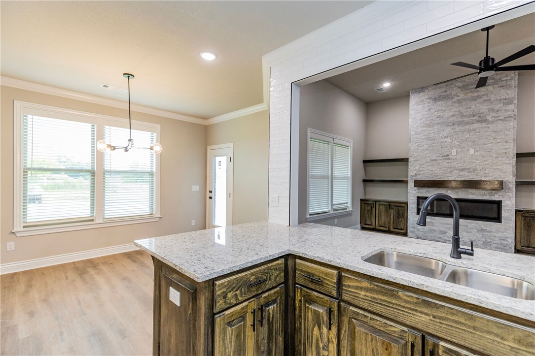 WALNUT GROVE SUB PH III-BENTONVILLE - Residential