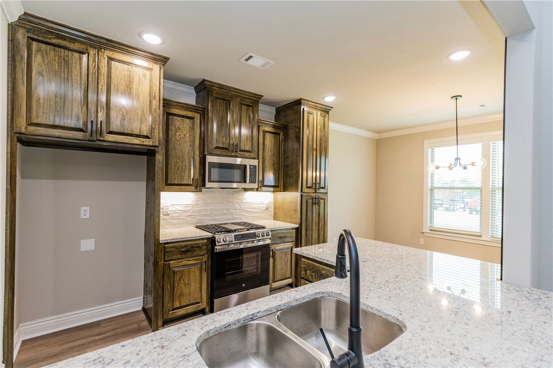 WALNUT GROVE SUB PH III-BENTONVILLE - Residential
