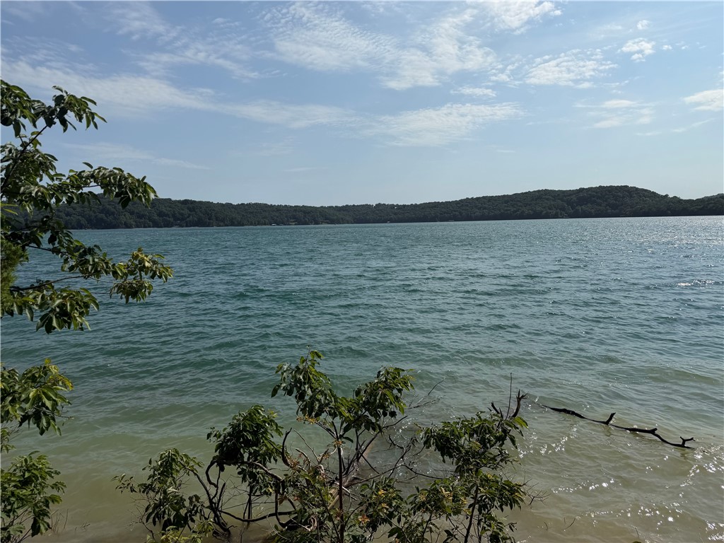 Point Mirage - Land